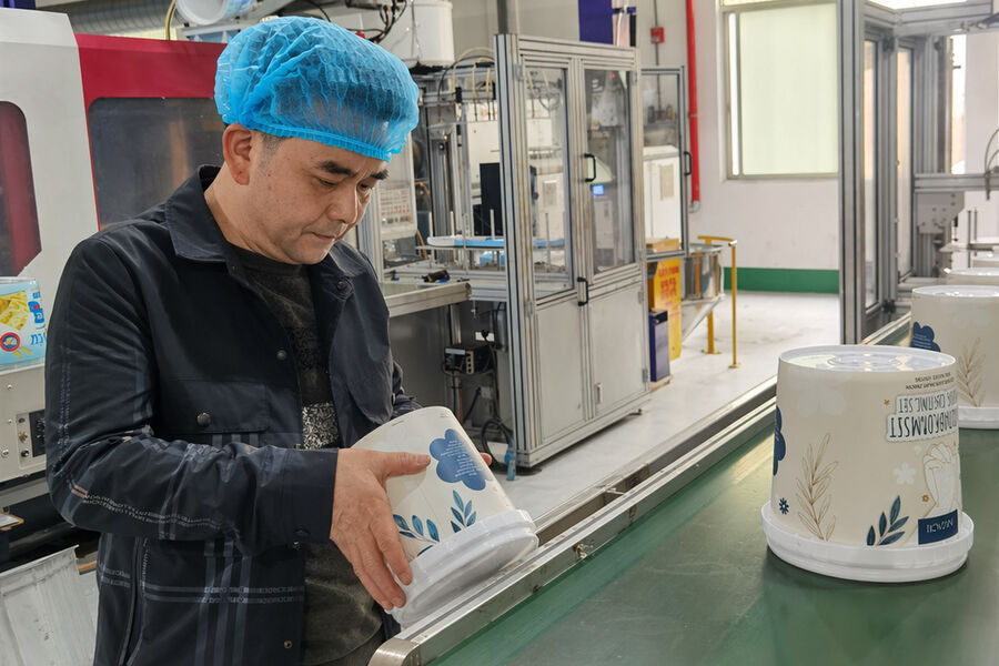 Hunan Jieming Plastics Industrial Co., Ltd. สายการผลิตของผู้ผลิต