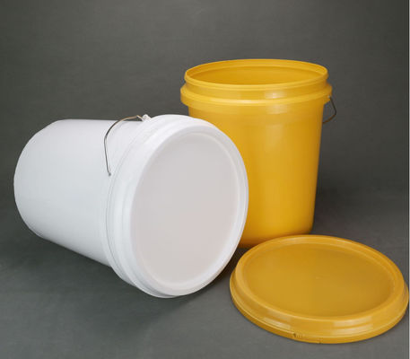 Snap On Lid Stackable ขาว 5 แกลลอนถังพลาสติกกับกระปุกสําหรับการเก็บของที่หลากหลาย