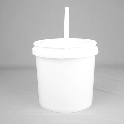 ถังสีพลาสติกที่กำหนดเอง 5L / ลิตรถัง PP ถังพลาสติกกลมสีขาว