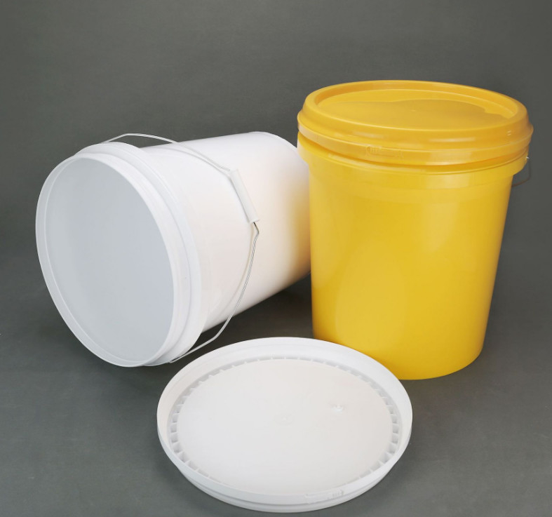 ถังพลาสติก 20 ลิตร Snap On Lid สตั๊ก 15.5 สูง 11.5 กว้าง ออกแบบสีขาวที่สามารถปรับแต่งได้