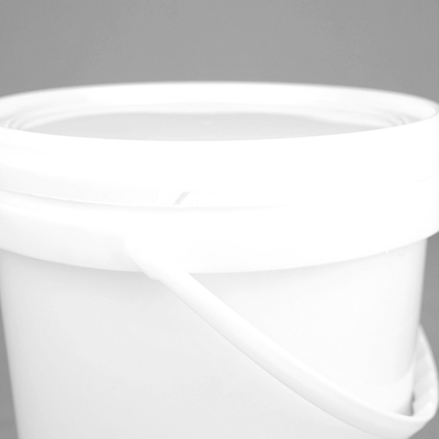 ถังสีพลาสติกที่กำหนดเอง 5L / ลิตรถัง PP ถังพลาสติกกลมสีขาว